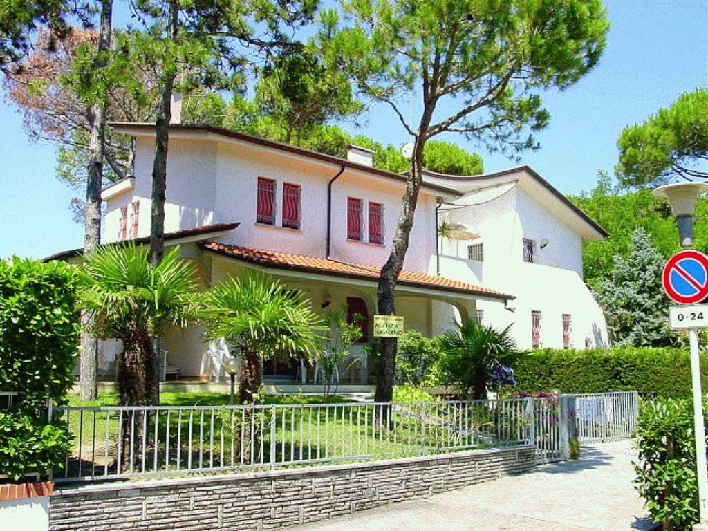 Lignano Riviera With Fireplace & Air Conditioning Λινιάνο Σαμπιαντόρο Εξωτερικό φωτογραφία